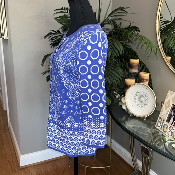 ISAAC MIZRAHI LIVE Button down Long sleeves Cardigan Size XS💙 EUC - Picture 3 of 13